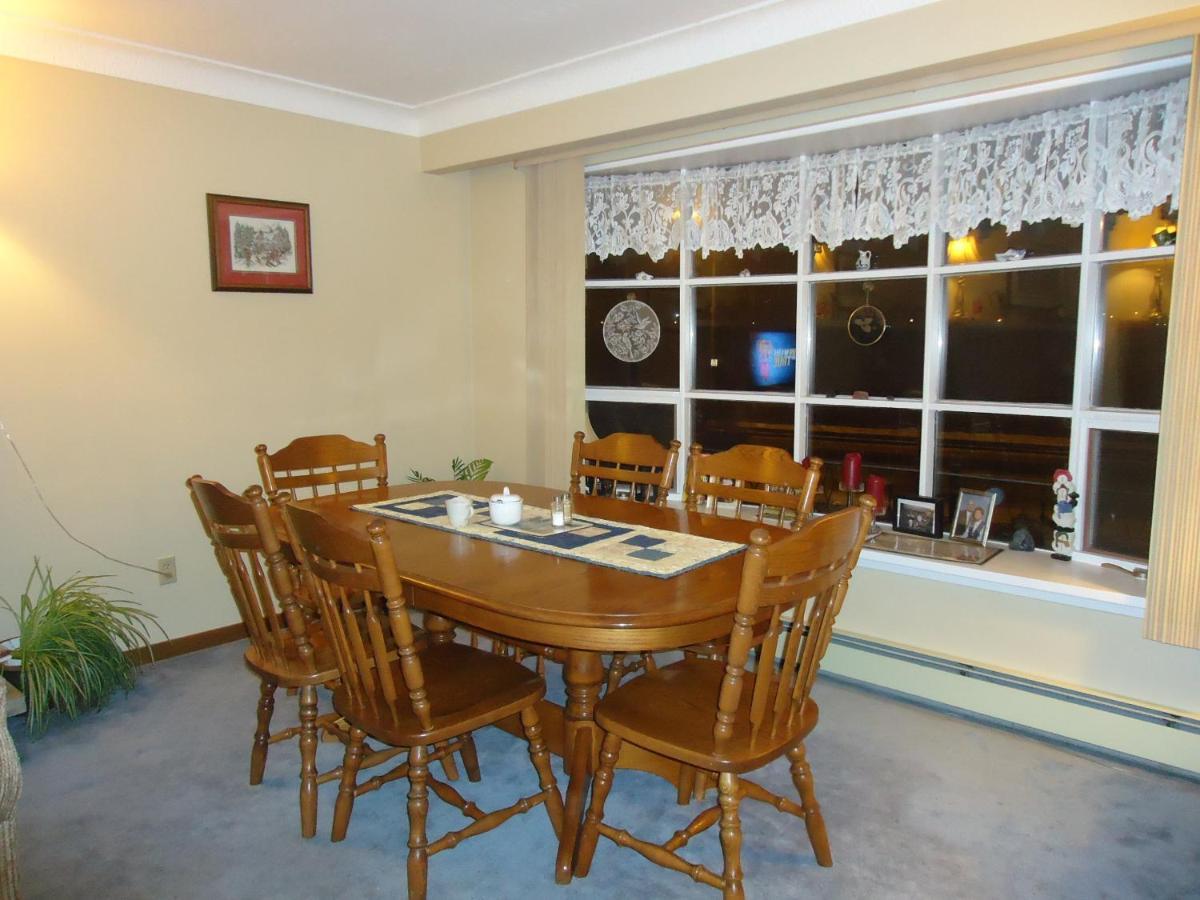 Trillium Bed & Breakfast ไนแอการาฟอลส์ ห้อง รูปภาพ