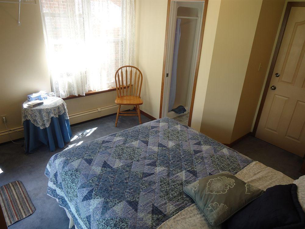 Trillium Bed & Breakfast ไนแอการาฟอลส์ ภายนอก รูปภาพ