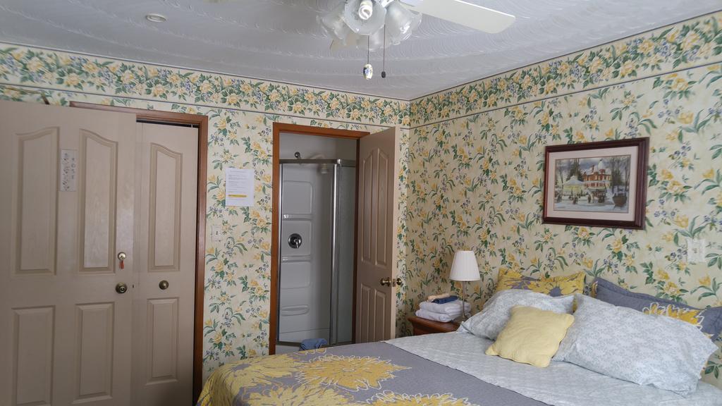 Trillium Bed & Breakfast ไนแอการาฟอลส์ ภายนอก รูปภาพ