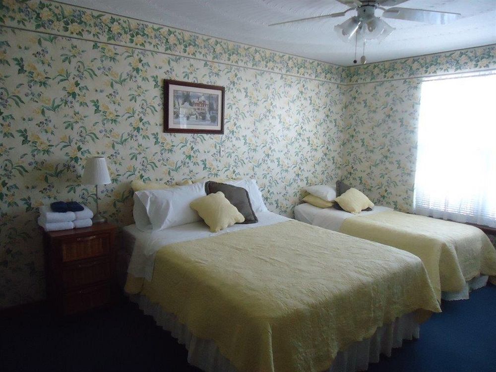 Trillium Bed & Breakfast ไนแอการาฟอลส์ ภายนอก รูปภาพ