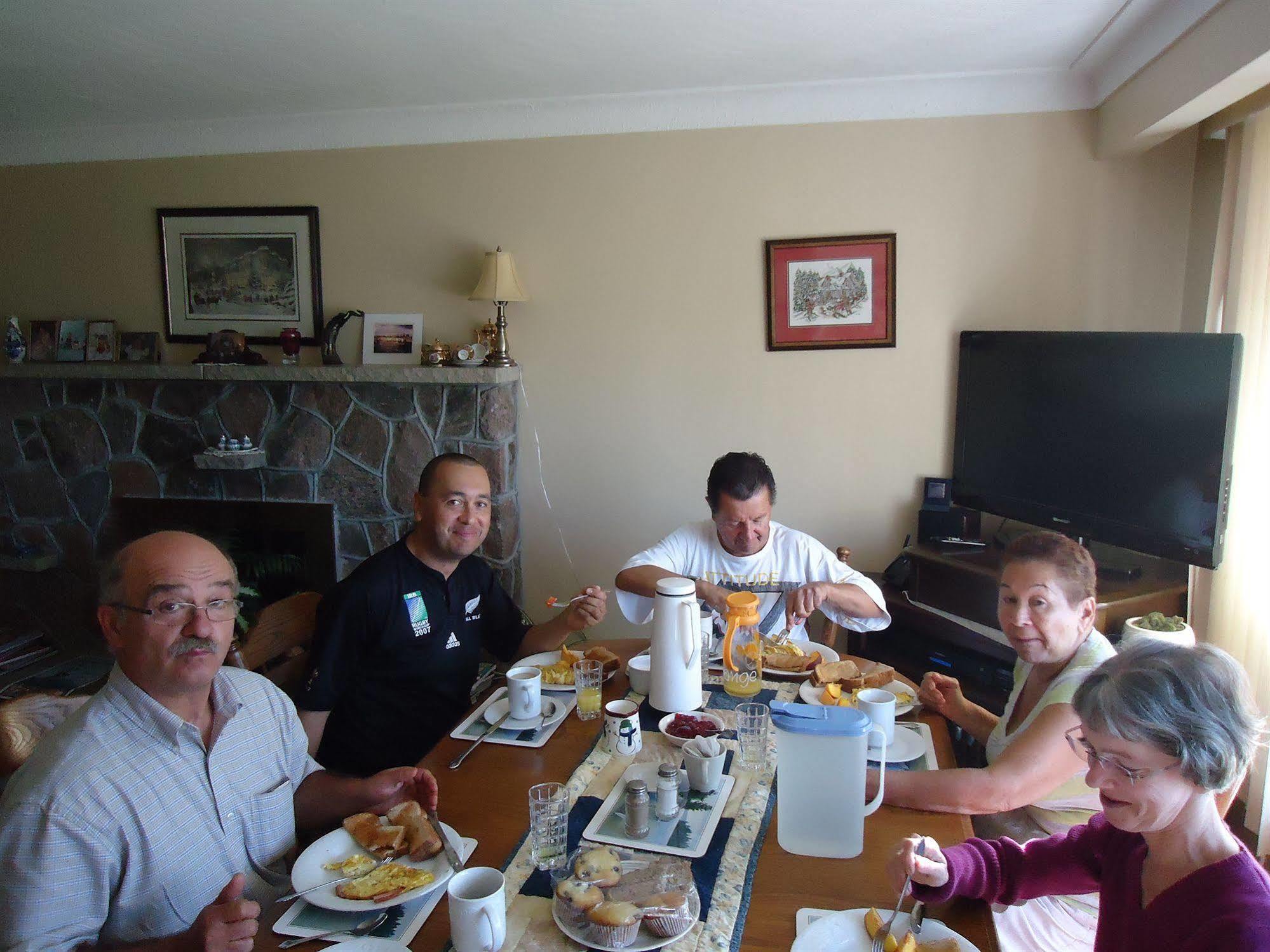 Trillium Bed & Breakfast ไนแอการาฟอลส์ ภายนอก รูปภาพ